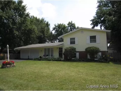 72 Horseshoe, Springfield, IL 62702 photo 1