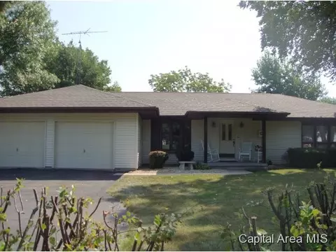 413 S State, Greenview, IL 62642 photo 1