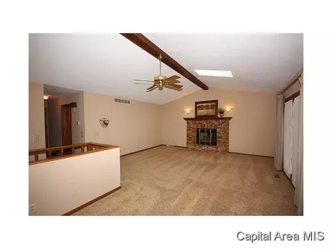 117 Norwalk Rd, Springfield, IL 62704 photo 3