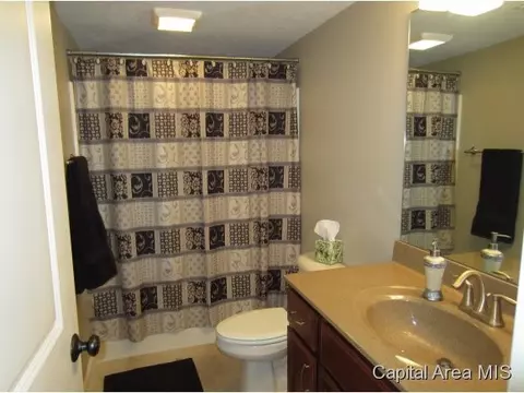 1409 Lake Pointe Ct, Springfield, IL 62712 photo 20