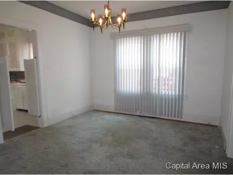 1305 W Edwards, Springfield, IL 62704 photo 3