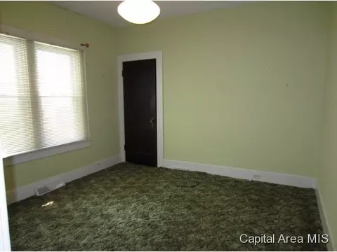 1305 W Edwards, Springfield, IL 62704 photo 4