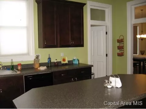 901 N 5th Street St, Springfield, IL 62702 photo 14