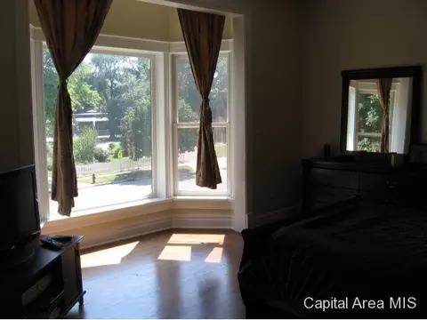 901 N 5th Street St, Springfield, IL 62702 photo 17