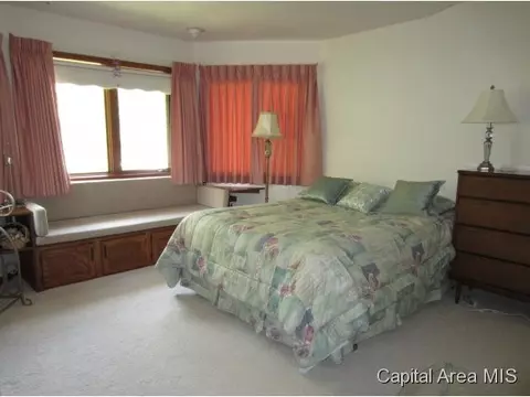 3008 Hedgerow, Springfield, IL 62704 photo 8