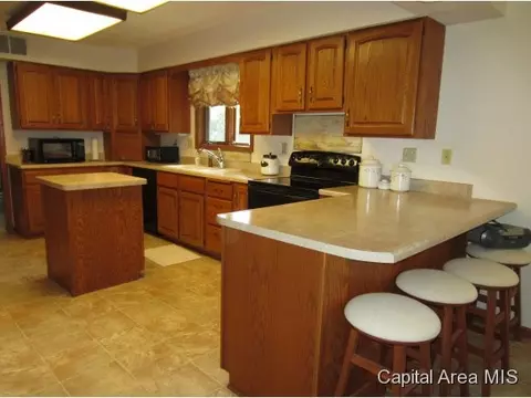 3008 Hedgerow, Springfield, IL 62704 photo 4