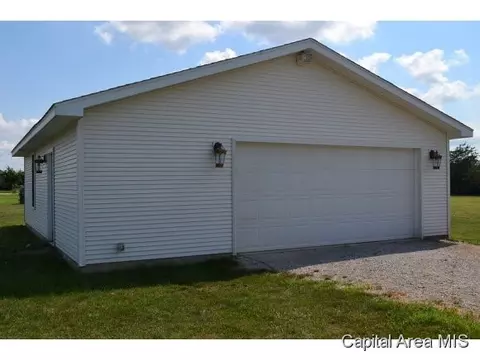 300 Walnut Gln, Springfield, IL 62707 photo 3