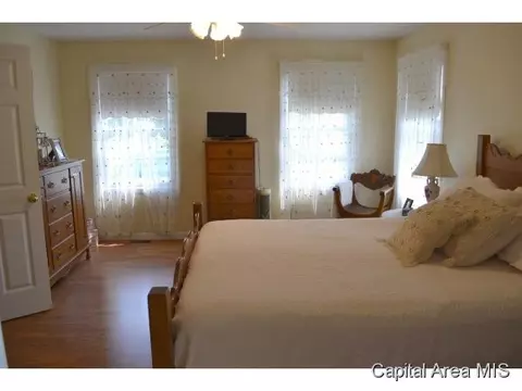 300 Walnut Gln, Springfield, IL 62707 photo 7
