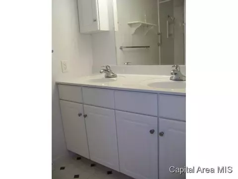 7770 Canterbury, Springfield, IL 62712 photo 11