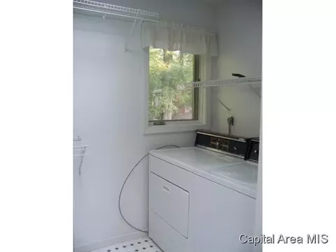 7770 Canterbury, Springfield, IL 62712 photo 15