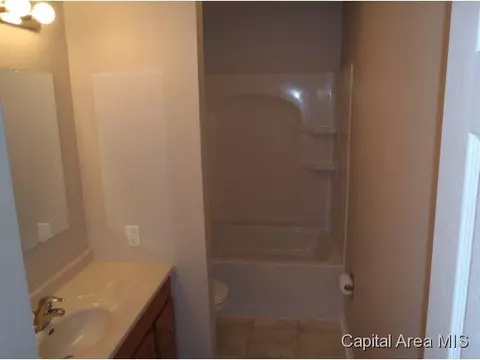 342-344 Norwalk Rd, Springfield, IL 62704 photo 7