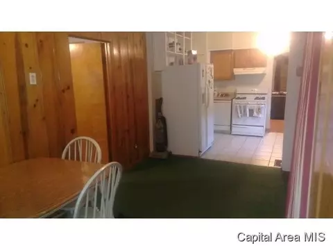 206 E Sycamore, Thayer, IL 62689 photo 8