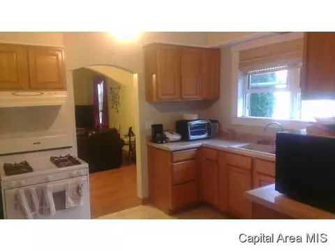 206 E Sycamore, Thayer, IL 62689 photo 6