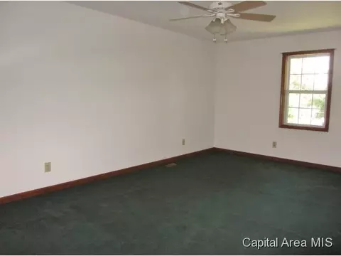407 Mill, Athens, IL 62613 photo 7