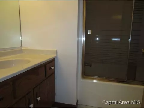 1500 Devonwood, Springfield, IL 62704 photo 8
