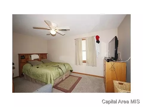 8024 Hunt Rd, Springfield, IL 62712 photo 7