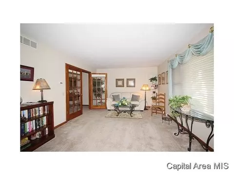 8024 Hunt Rd, Springfield, IL 62712 photo 18