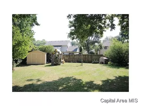 8024 Hunt Rd, Springfield, IL 62712 photo 4
