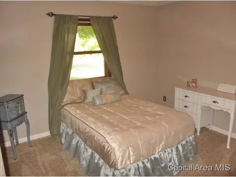 413 Merrymen, Springfield, IL 62704 photo 9