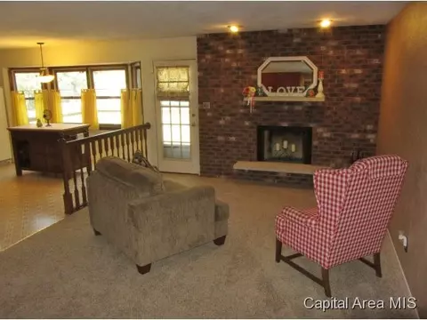 413 Merrymen, Springfield, IL 62704 photo 6