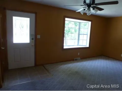 1825 Denton, Springfield, IL 62702 photo 2