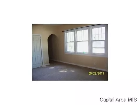 915 W Washington, Springfield, IL 62702 photo 2