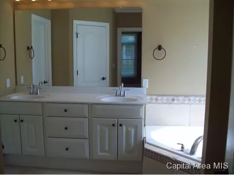 2220 Charlack, Springfield, IL 62704 photo 8