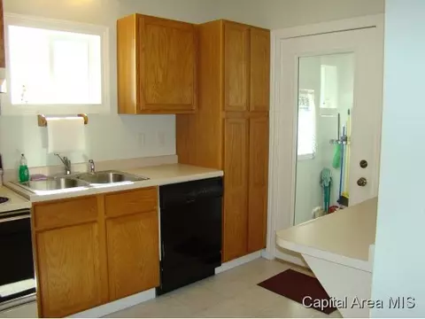 1615 N 8th St, Springfield, IL 62702 photo 17