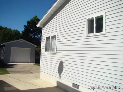 1615 N 8th St, Springfield, IL 62702 photo 6