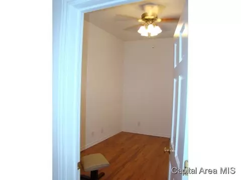 1615 N 8th St, Springfield, IL 62702 photo 11