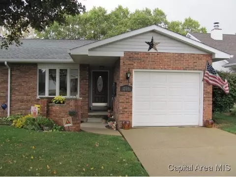 206 Astoria Rd, Springfield, IL 62704 photo 1