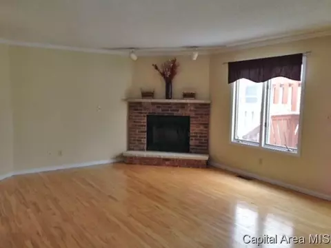 206 Astoria Rd, Springfield, IL 62704 photo 5