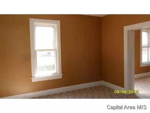 2316 E Laurel, Springfield, IL 62703 photo 3