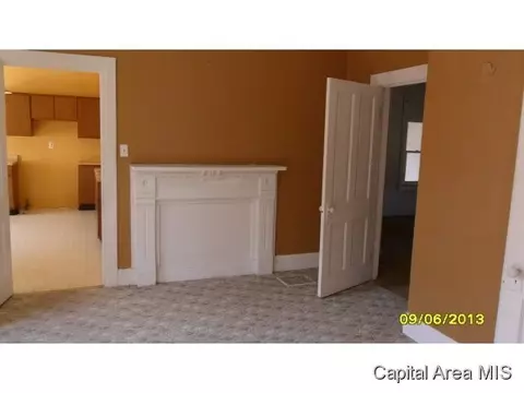 2316 E Laurel, Springfield, IL 62703 photo 4