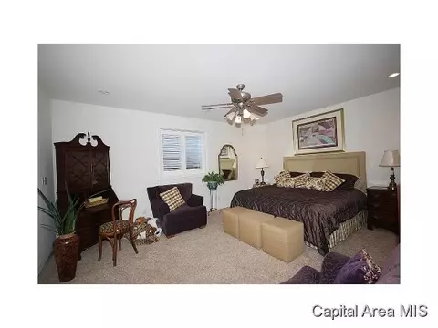 3117 Ironhill Dr, Springfield, IL 62711 photo 10
