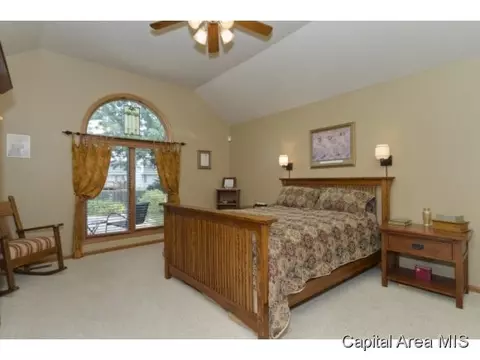 2105 Renwick Dr, Springfield, IL 62704 photo 10