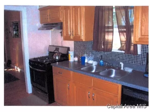 2655 S 8th, Springfield, IL 62703 photo 2