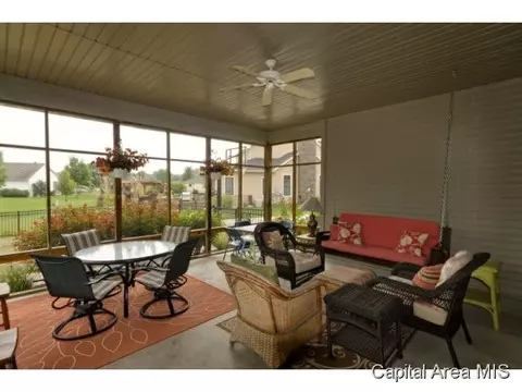 2333 Tara Ln, Springfield, IL 62704 photo 4