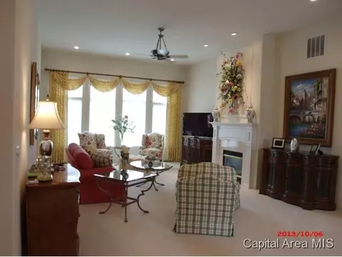 5320 Irongate Dr, Springfield, IL 62711 photo 2