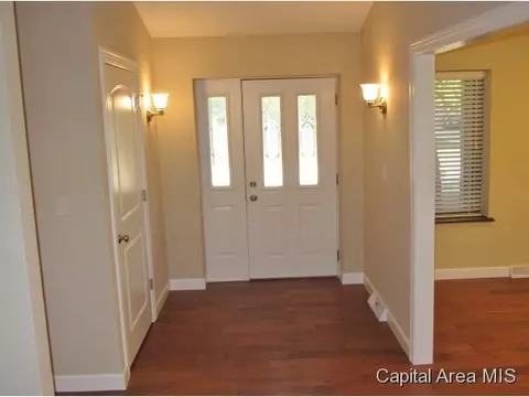 2528 Wydown, Springfield, IL 62704 photo 2
