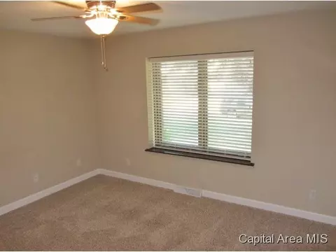 2528 Wydown, Springfield, IL 62704 photo 10