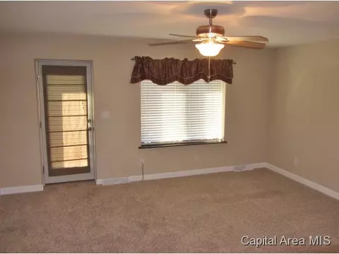 2528 Wydown, Springfield, IL 62704 photo 7