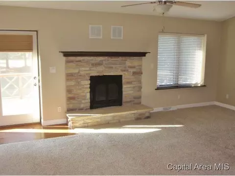 2528 Wydown, Springfield, IL 62704 photo 4
