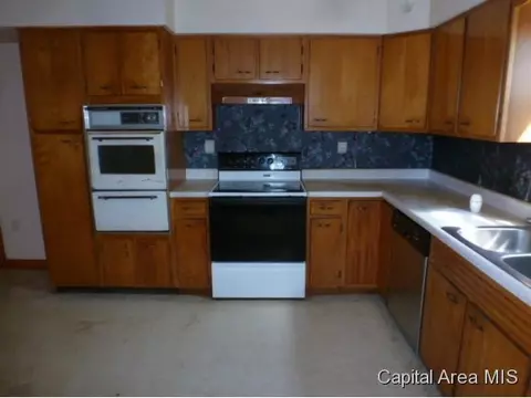 1600 E Knox, Springfield, IL 62703 photo 7