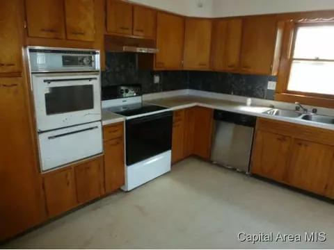 1600 E Knox, Springfield, IL 62703 photo 5