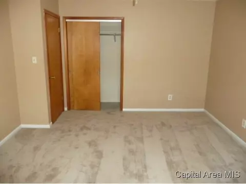 2112 Briarcliff Dr, Springfield, IL 62704 photo 10