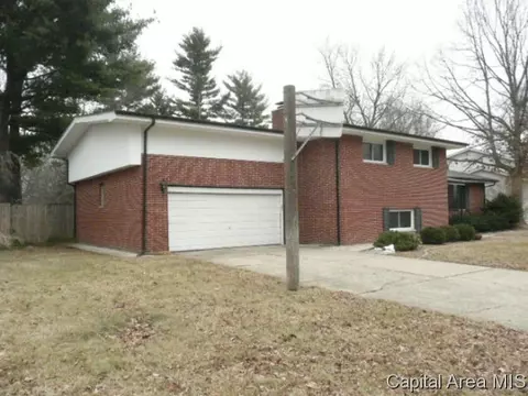2112 Briarcliff Dr, Springfield, IL 62704 photo 17