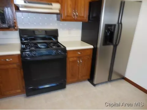 1113 Bugle Ct, Springfield, IL 62712 photo 9