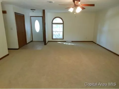 1113 Bugle Ct, Springfield, IL 62712 photo 6
