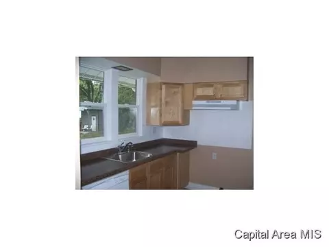 2433 Yale Blvd, Springfield, IL 62703 photo 6